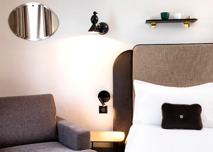 Hotel Eiffel Saint Charles Parigi